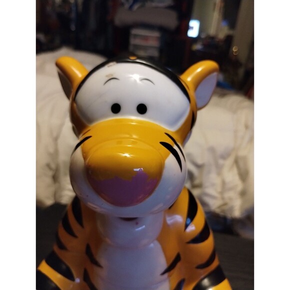 Vintage Disney's Winnie the Pooh Tigger & Winnie Cookie Jar Pair RARE - Picture 11 of 16